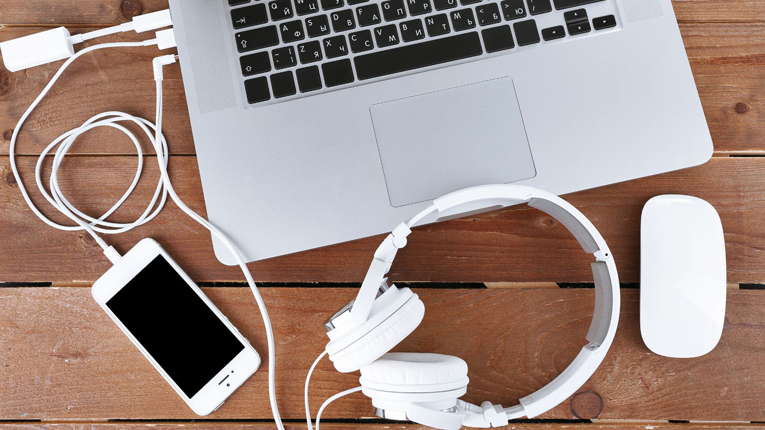 anh-phu-kien-am-thanh