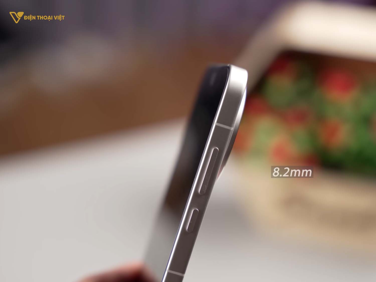 danh-gia-realme-gt8-canh-phai