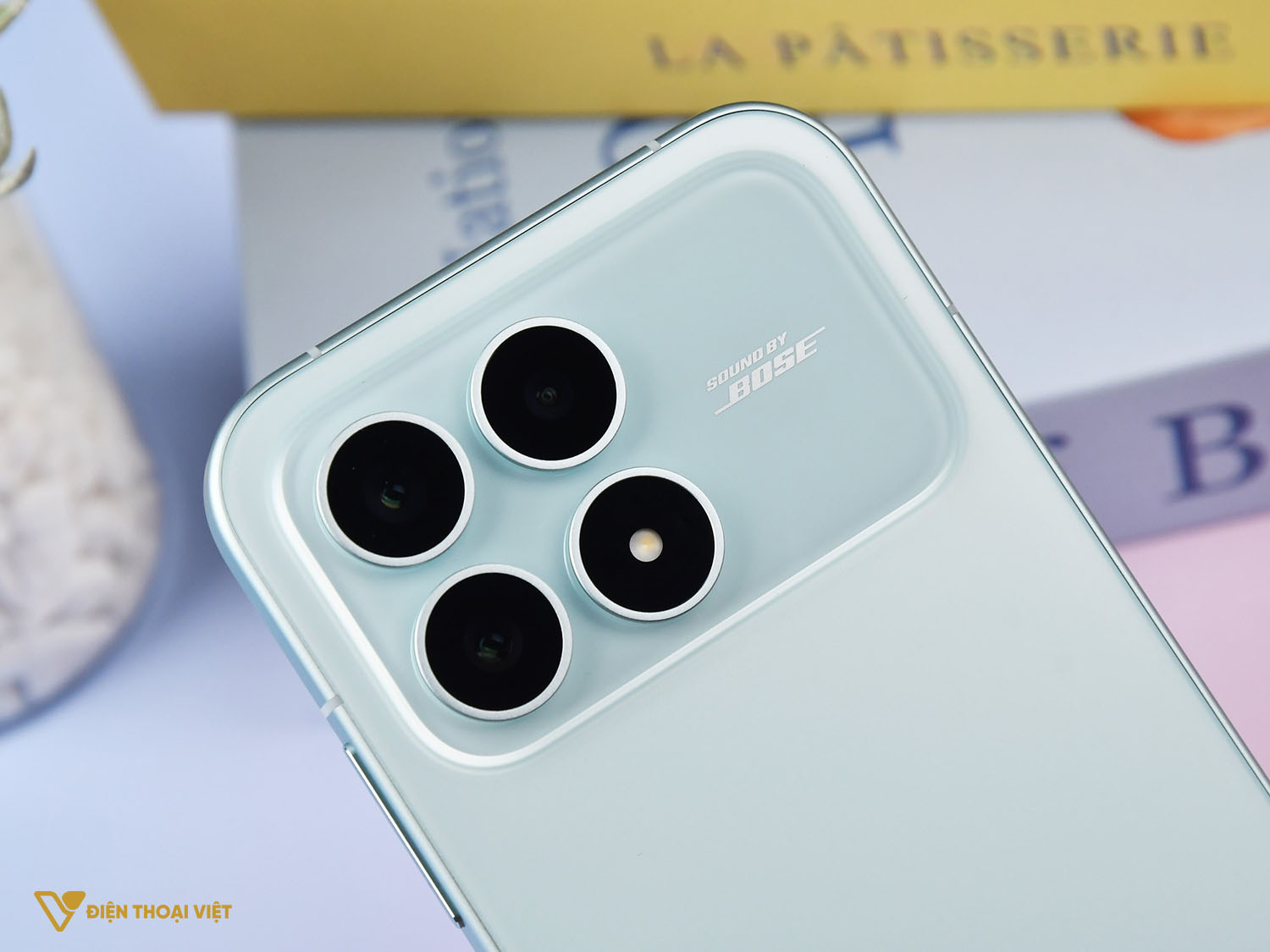 mo-hop-redmi-k90-camera-sau