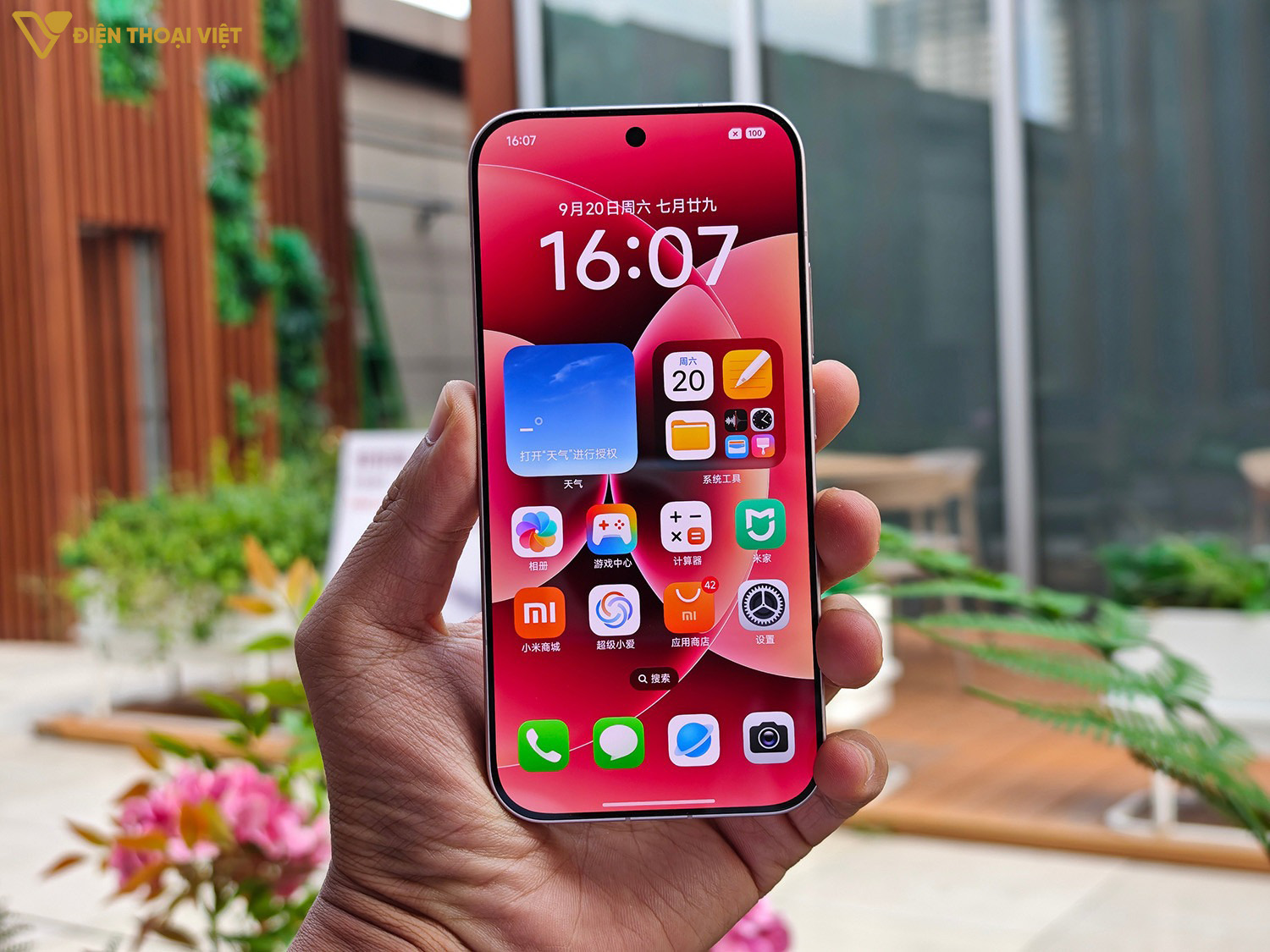 Màn hình AMOLED nhỏ gọn