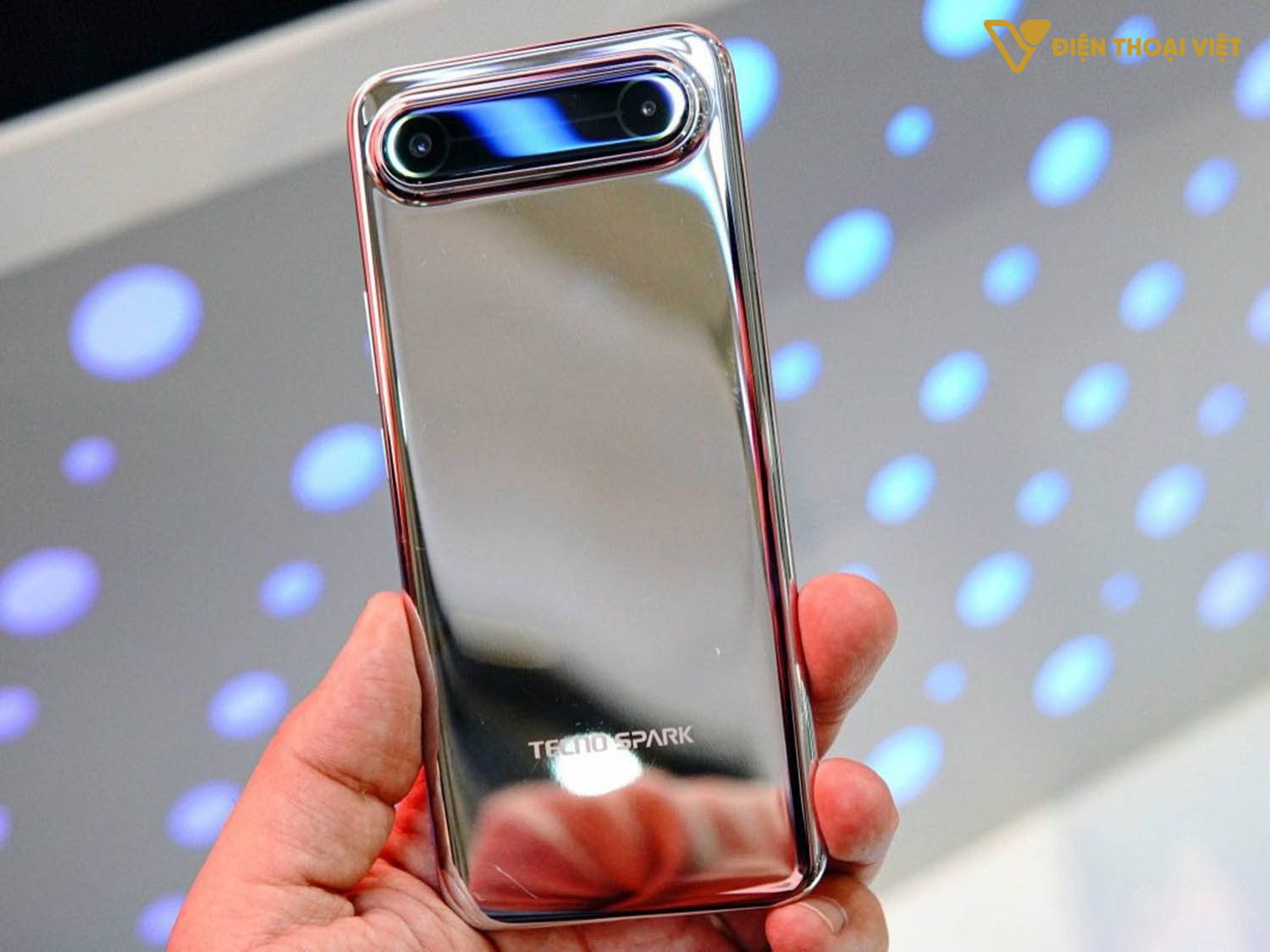 Đánh giá thiết kế điện thoại Tecno