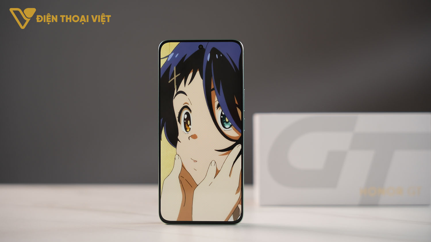 mo-hop-honor-gt-mat-truoc