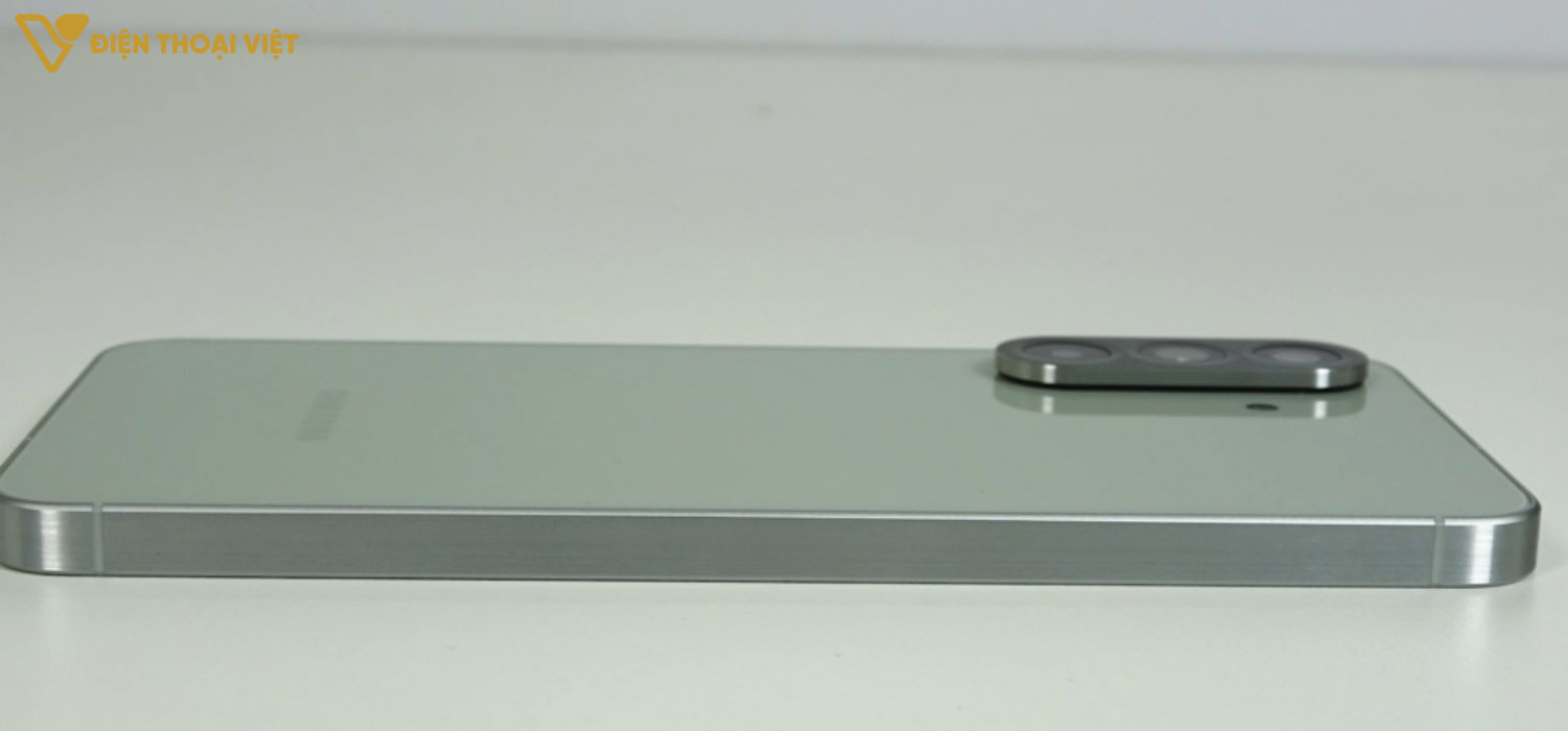 Samsung A56 mỏng nhẹ hơn bản tiền nhiệm