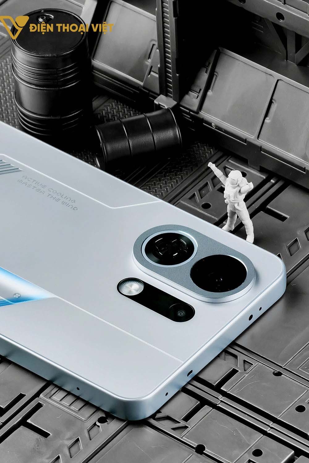 oppo-k13-turbo-pro-canh-tren