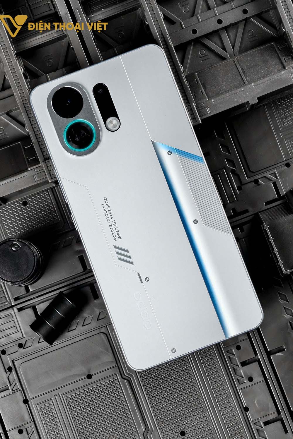 oppo-k13-turbo-pro-mat-lung