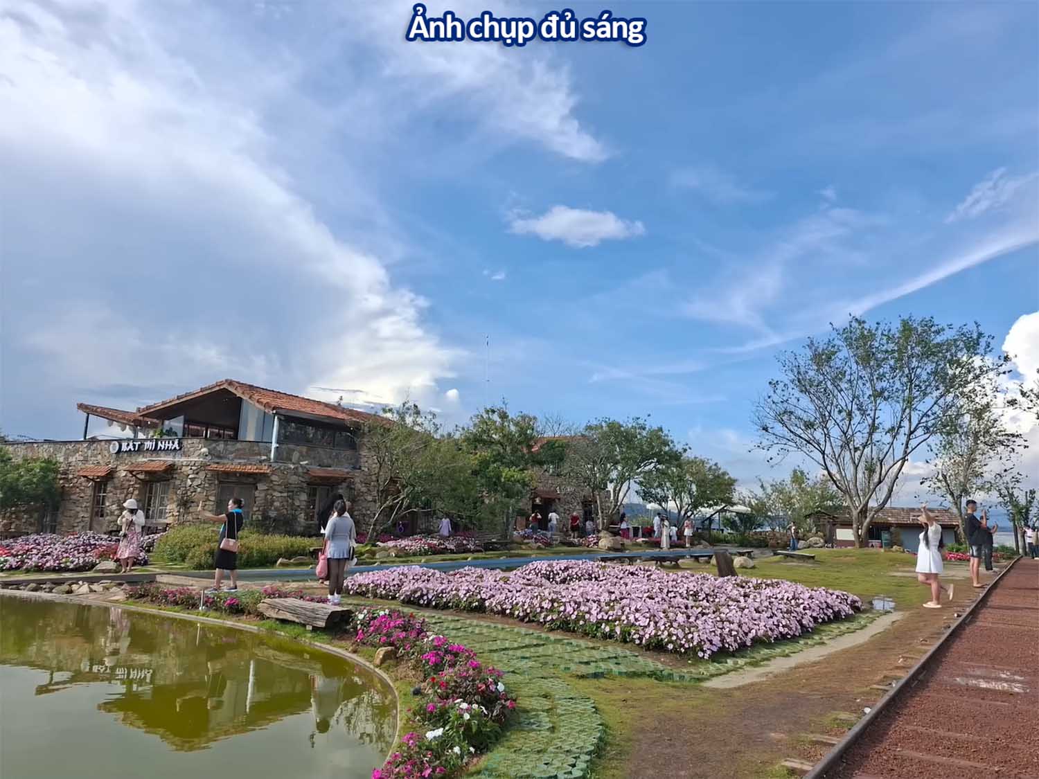 Ảnh chụp đủ sáng