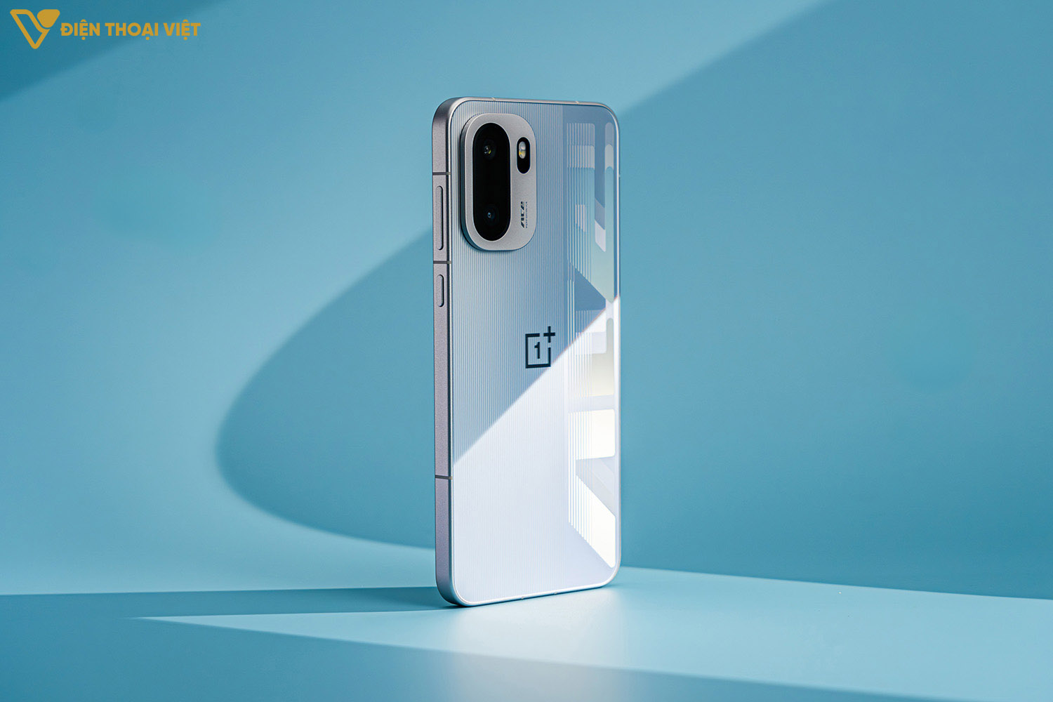 tren-tay-oneplus-ace-6- (7)