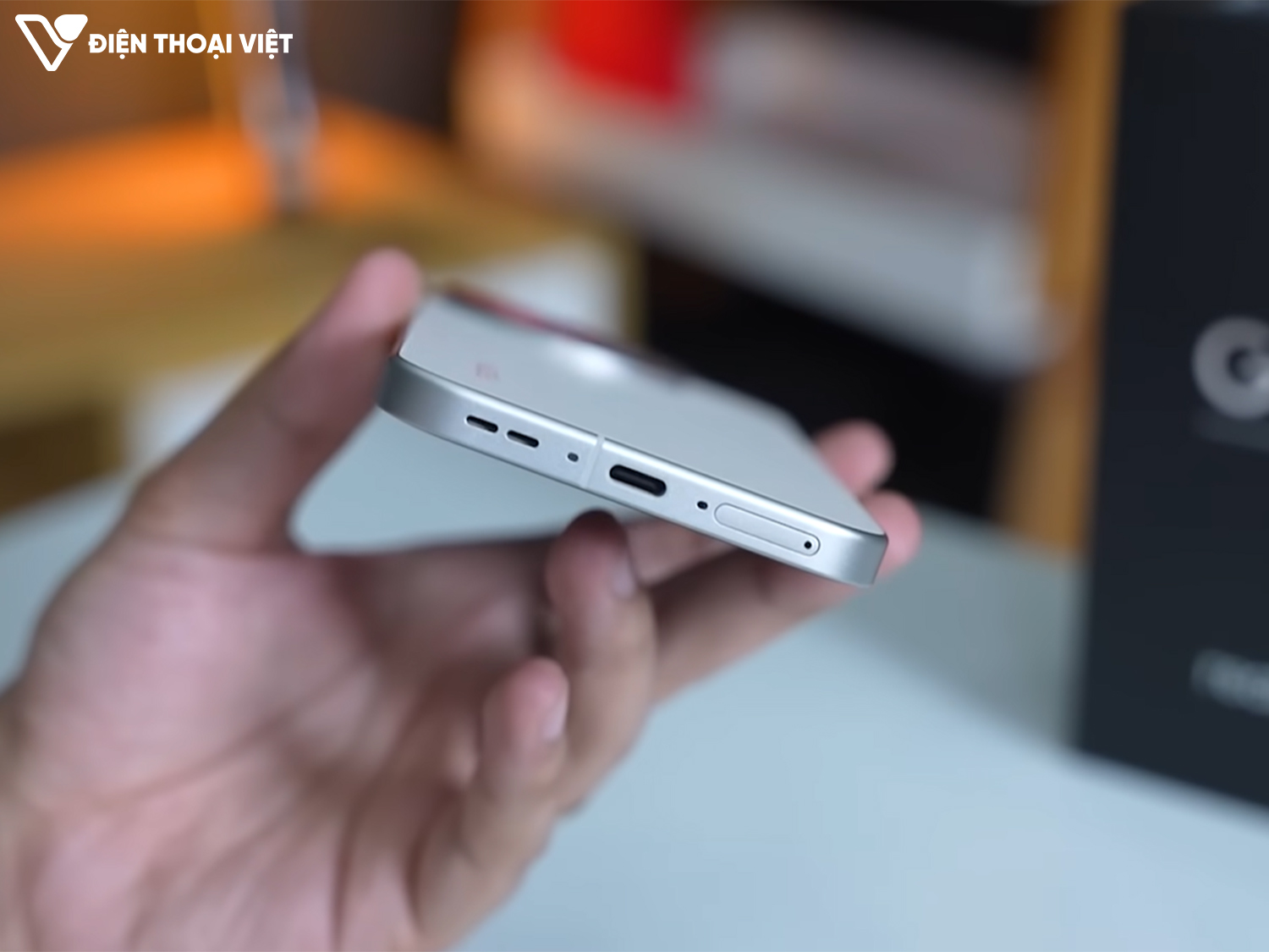 tren-tay-realme-gt8-canh-duoi