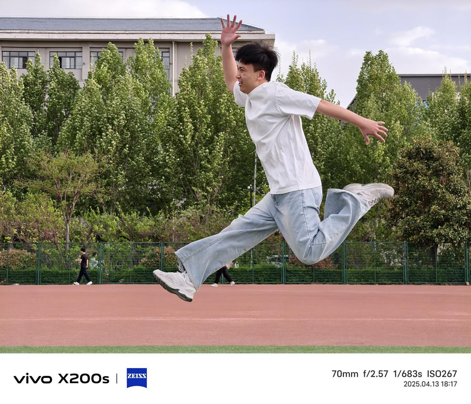 Ảnh chụp người đang chuyển động