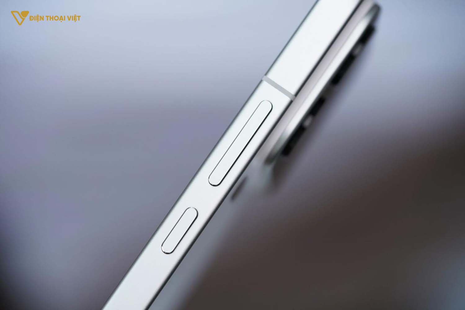 xiaomi-17-pro-max-canh-phai